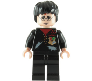 LEGO Harry Potter s Triwizard Uniform Tattered Minifigurka