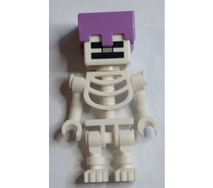 LEGO Kostra s Medium Lavender Helma Minifigurka