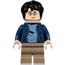 LEGO Harry Potter s Dark Modrá Bunda a Tmavě žlutohnědá Nohy s Dirt Stains (Úsměv / Stern) Minifigurka